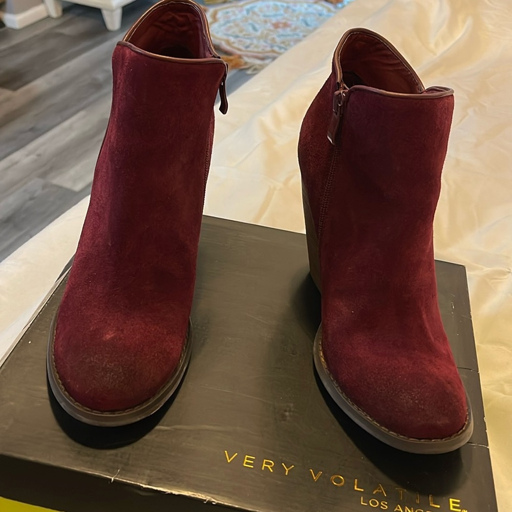 Very Volatile wine color suede booties